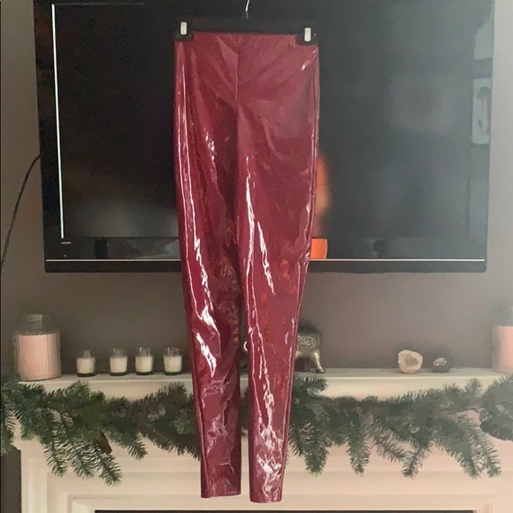 Wine Leggings - Picture 2 of 5